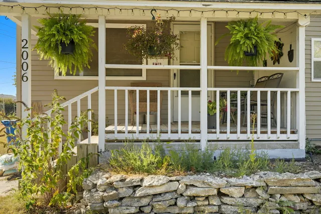 $125,000 | 2006 Vine Street, Manistee, MI 49660