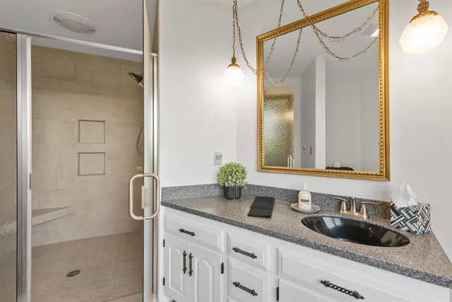 $799,999 | 5572 Stable View Lane, Fitchburg, WI 53575