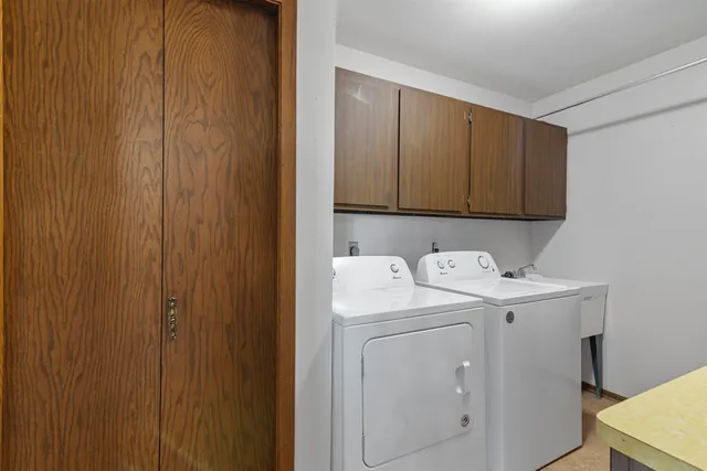 $799,999 | 5572 Stable View Lane, Fitchburg, WI 53575