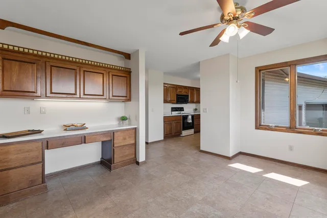 $799,999 | 5572 Stable View Lane, Fitchburg, WI 53575