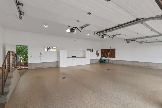 $799,999 | 5572 Stable View Lane, Fitchburg, WI 53575