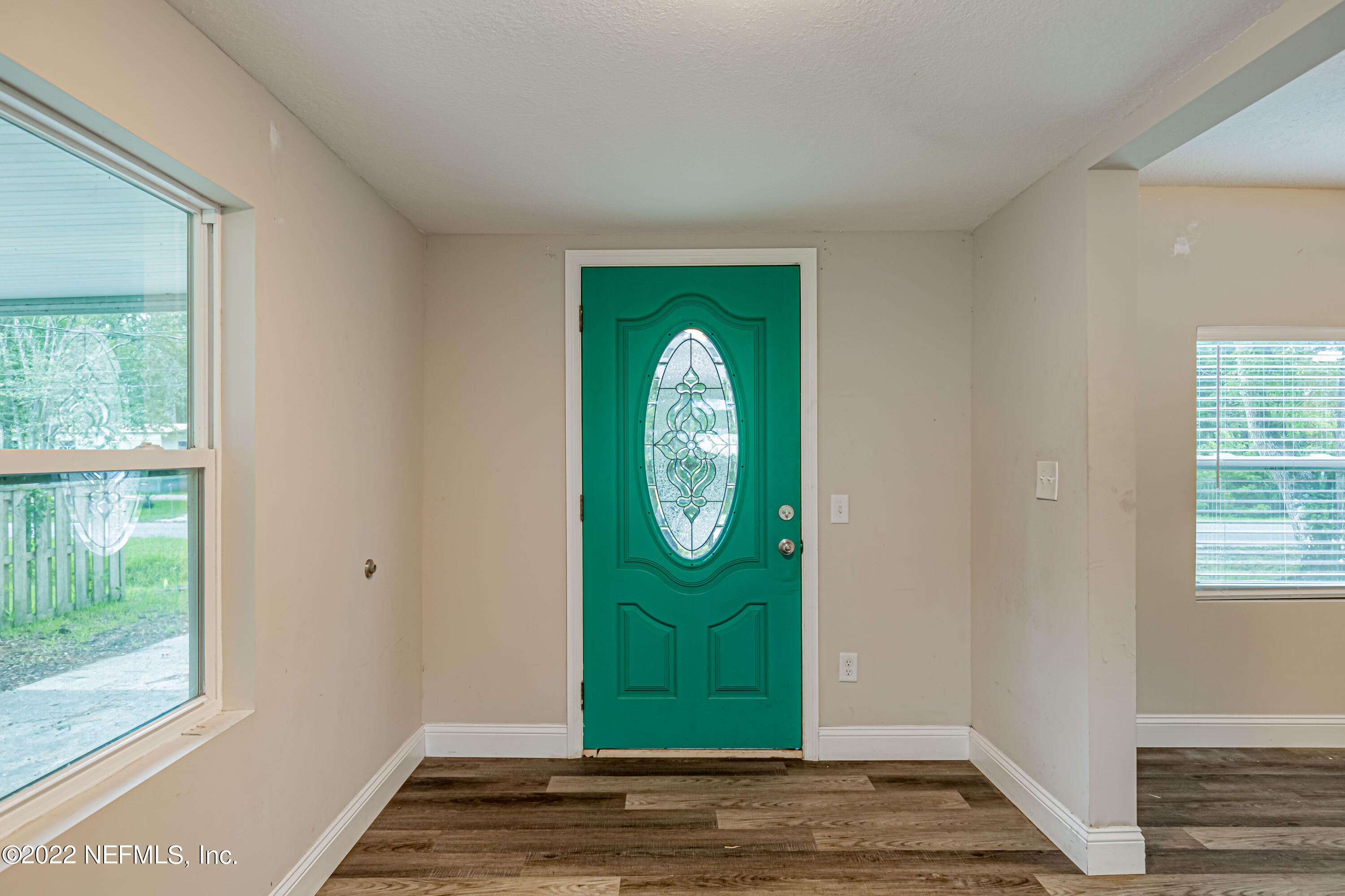 3923 Dottie Road Jacksonville, FL 32220 - Photo 5 of 25 5 Foyer