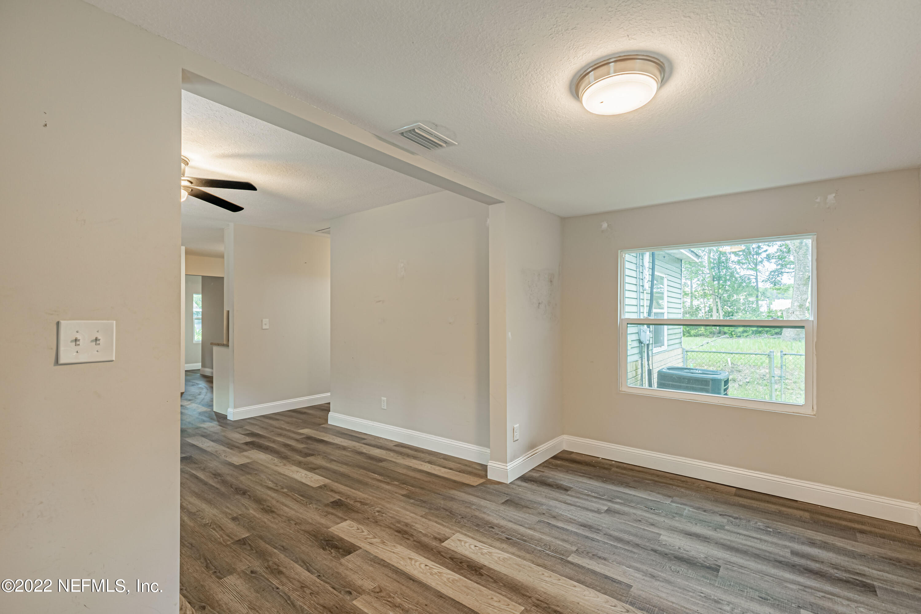 3923 Dottie Road Jacksonville, FL 32220 - Photo 6 of 25 6 Foyer-2