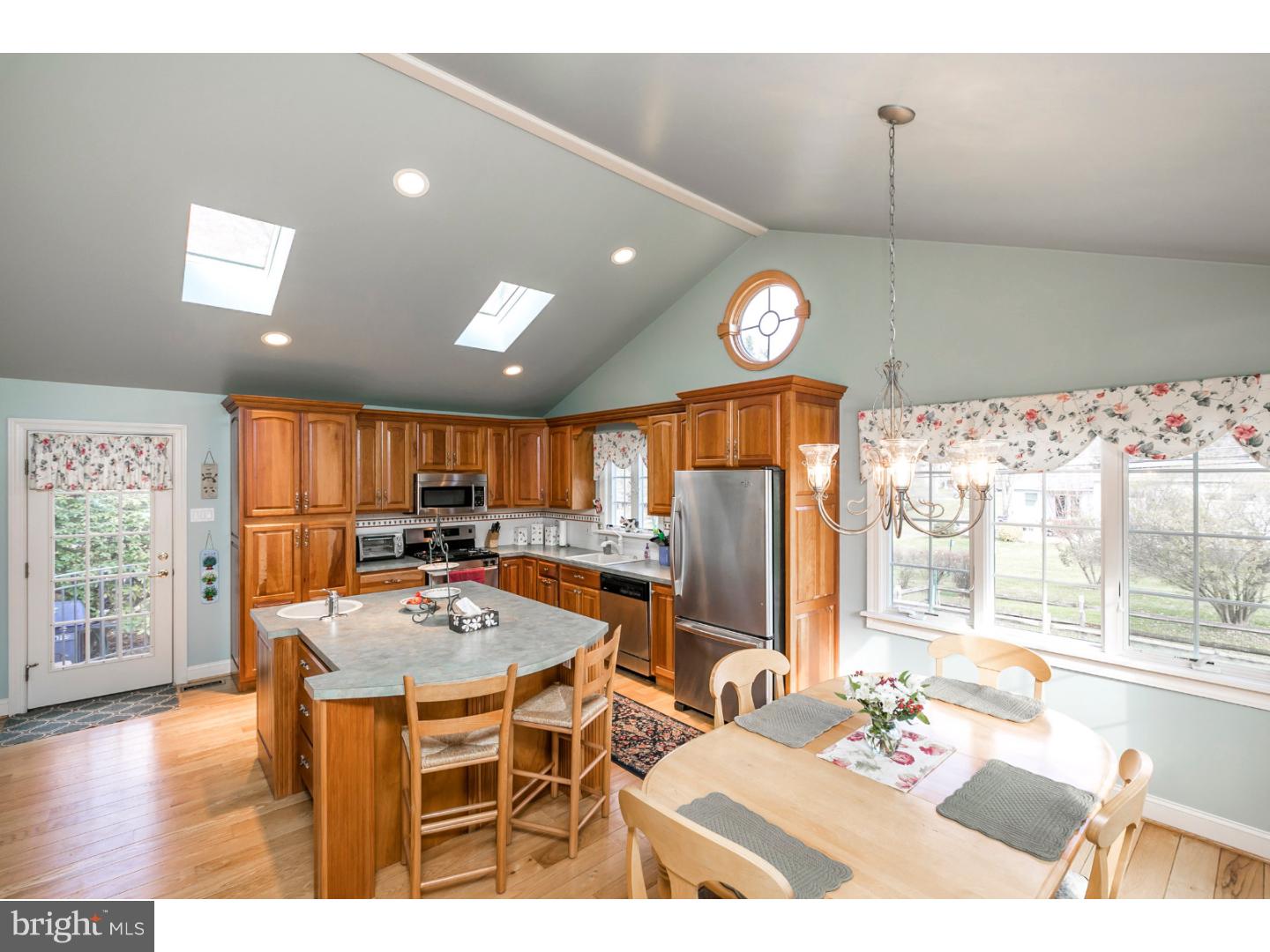 1257 Surrey Road West Chester, PA 19382 - Photo 11 of 24 Kitchen