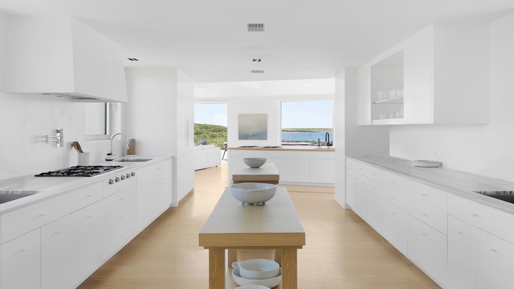 61 Butler's Cove Road Edgartown, MA 02539 - Photo 10 of 26