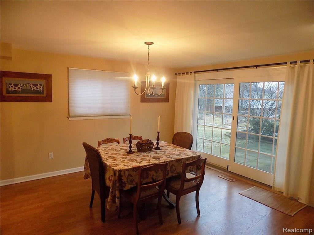 32352 Hearthstone Road Farmington Hills, MI 48334 - Photo 11 of 31