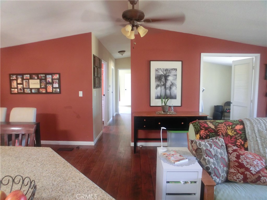 9282 Caughlin Road Phelan, CA 92371 - Photo 15 of 23