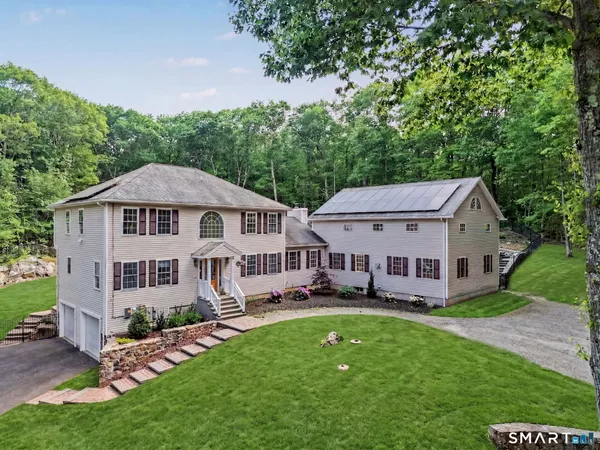 $1,050,000 | 25-1 MacIntosh Drive, Oxford, CT 06478