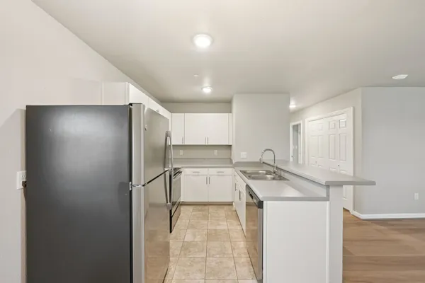 $1,100 | 254 Plez Morgan Drive, Unit F, Montgomery, TX 77356
