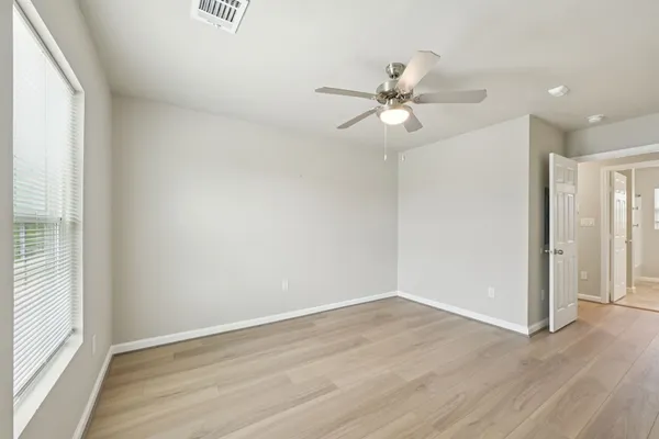 $1,100 | 254 Plez Morgan Drive, Unit F, Montgomery, TX 77356