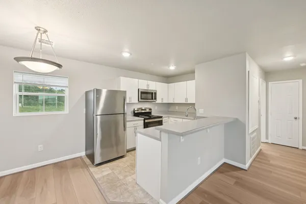 $1,100 | 254 Plez Morgan Drive, Unit F, Montgomery, TX 77356
