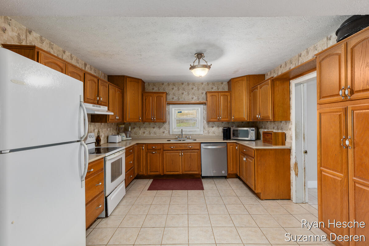 10565 Bell Road Clarksville, MI 48815 - Photo 7 of 26 10565-Bell_010