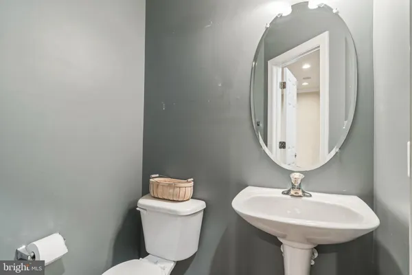 $575,000 | 3838 Carriage Hill Drive, Frederick, MD 21704