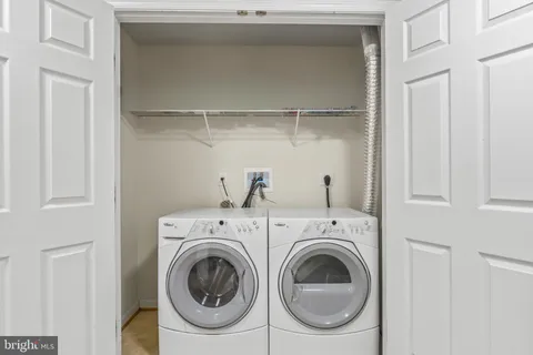 $575,000 | 3838 Carriage Hill Drive, Frederick, MD 21704