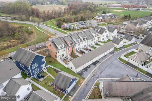 $575,000 | 3838 Carriage Hill Drive, Frederick, MD 21704