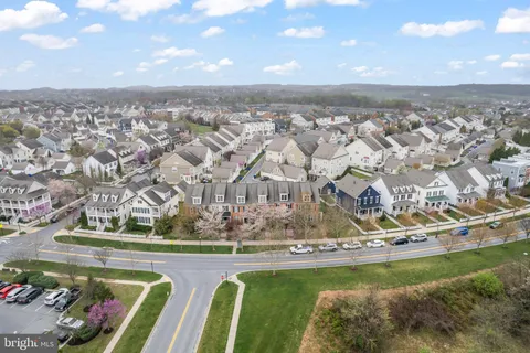 $575,000 | 3838 Carriage Hill Drive, Frederick, MD 21704
