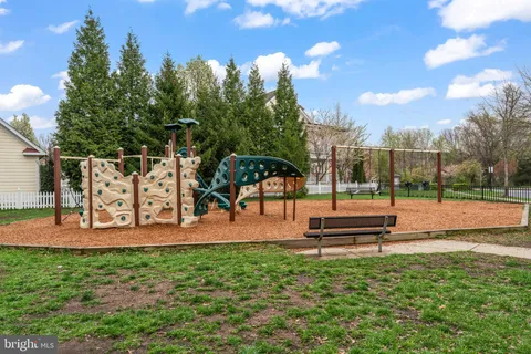 $575,000 | 3838 Carriage Hill Drive, Frederick, MD 21704