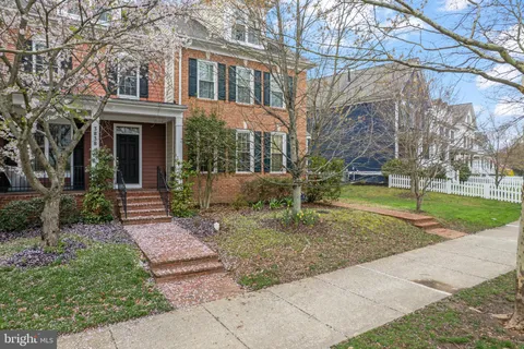 $575,000 | 3838 Carriage Hill Drive, Frederick, MD 21704