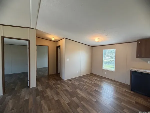 $1,575 | 1123 Hedgestone, Canyon Lake, TX 78133
