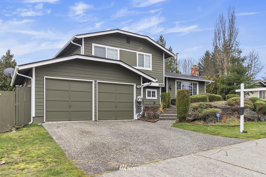 2103 Southeast 22nd Place Renton, WA 98055 - Photo 3 of 24 Gallery Image 3