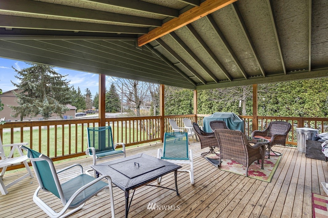 2103 Southeast 22nd Place Renton, WA 98055 - Photo 5 of 24 Gallery Image 5