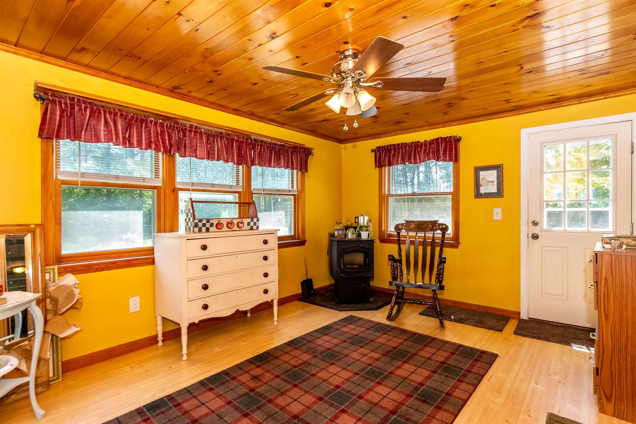 116 Hooper Sands Road South Berwick, ME 03908 - Photo 9 of 37 Gallery Image 9