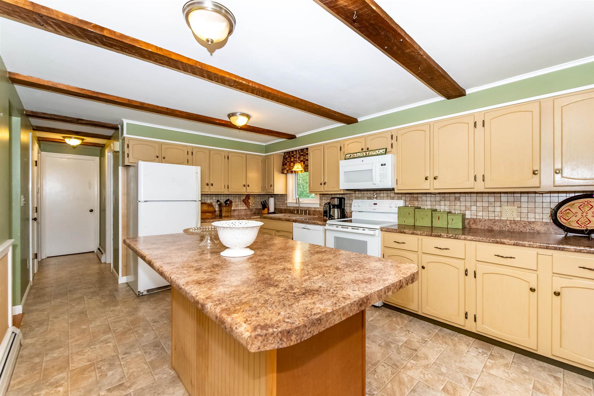 116 Hooper Sands Road South Berwick, ME 03908 - Photo 10 of 37 Gallery Image 10
