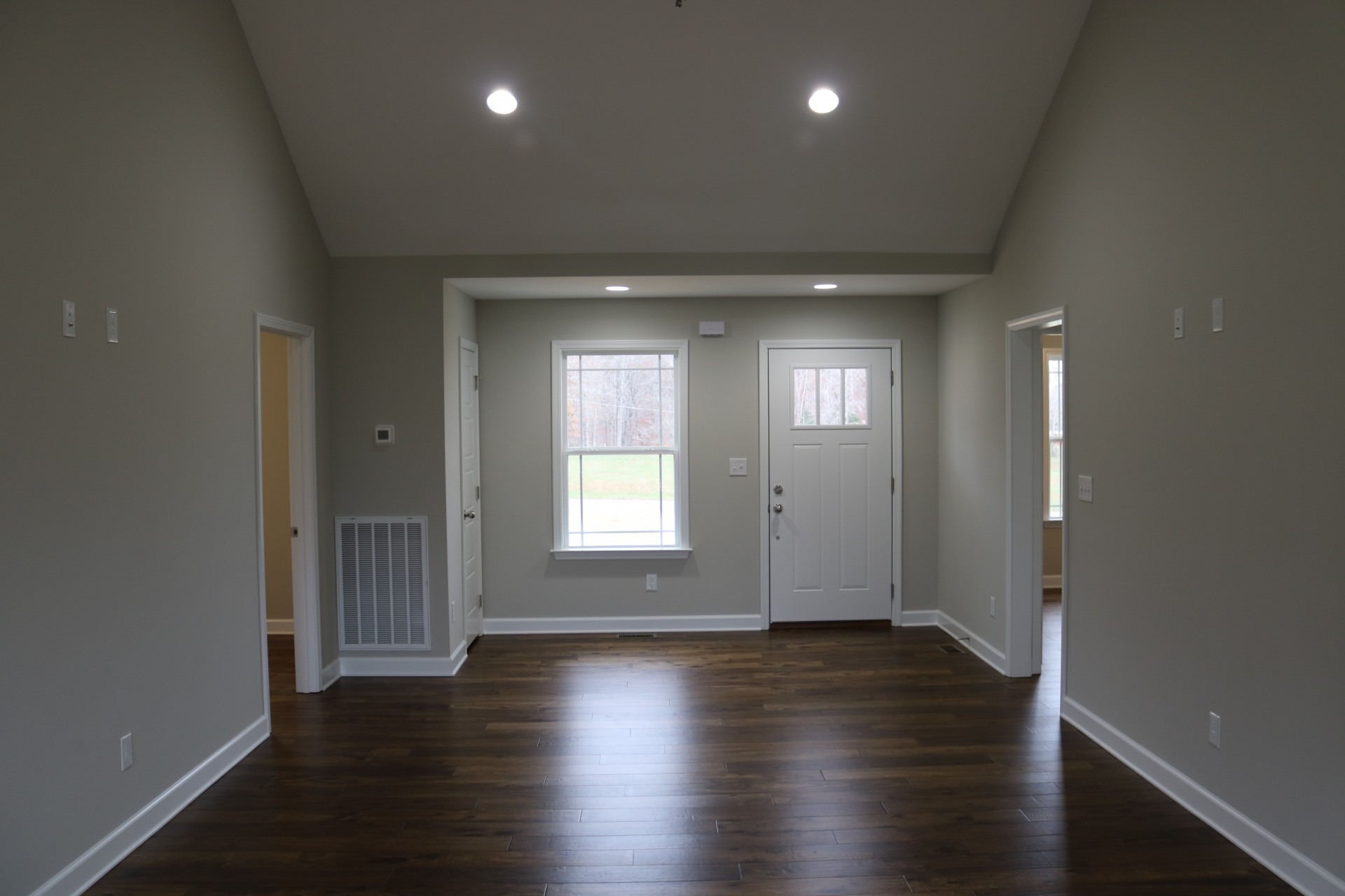 1290 Hornal Road White Bluff, TN 37187 - Photo 11 of 20 Gallery Image 11