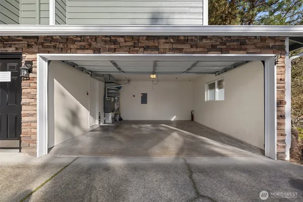 a view of a storage & utility room