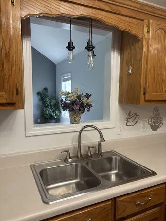 a close view of sink and tap