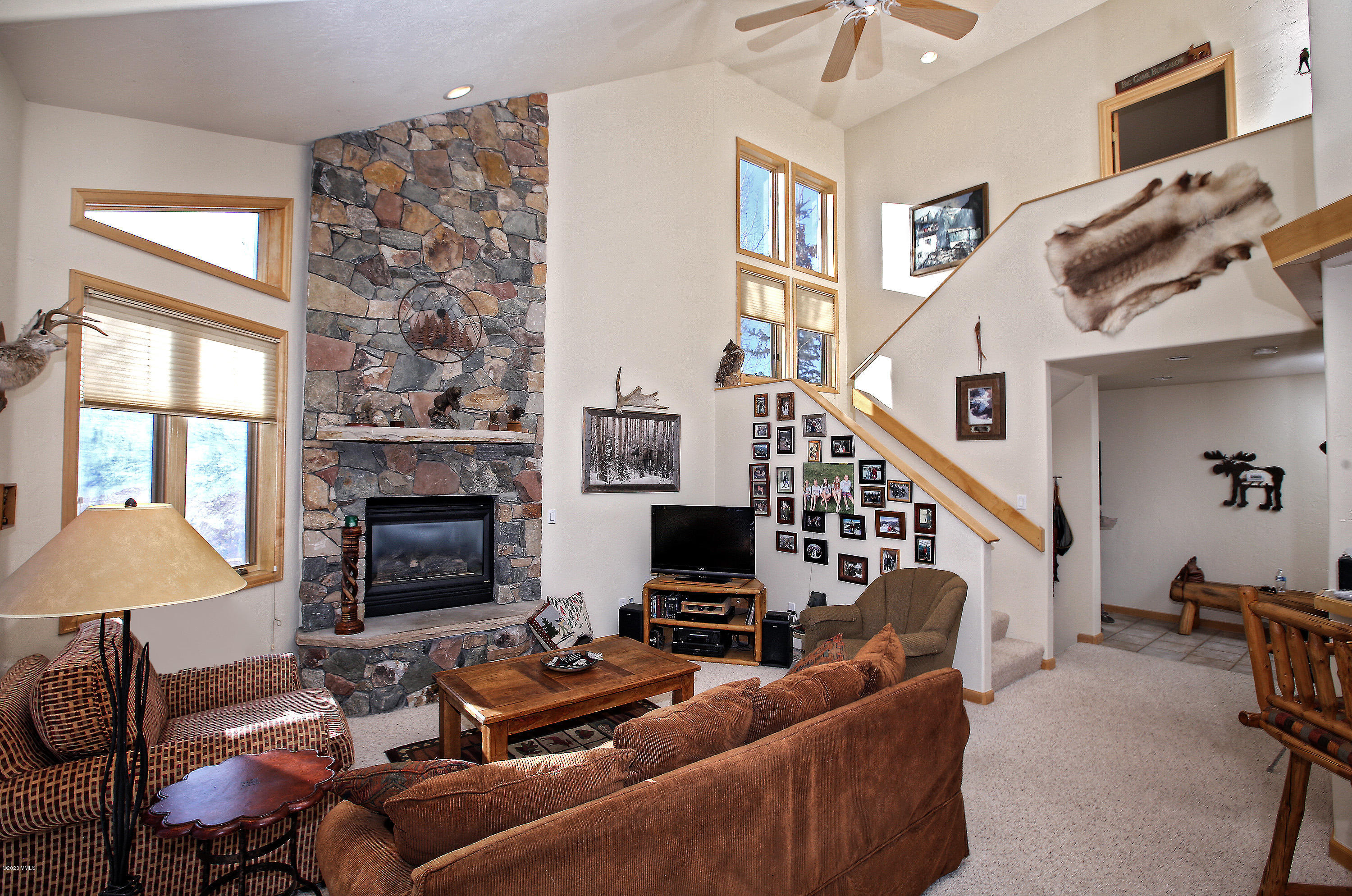 1890 Lions Ridge Loop, Unit 12 Vail, CO 81657 - Photo 2 of 18 1890_lions_ridge_loop_12_living_2
