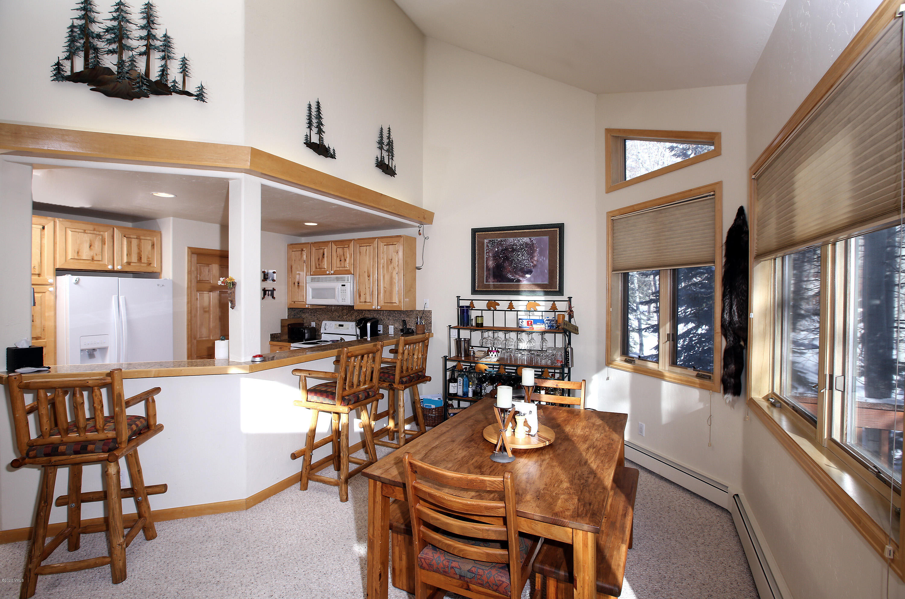 1890 Lions Ridge Loop, Unit 12 Vail, CO 81657 - Photo 3 of 18 1890_lions_ridge_loop_12_dining_kitchen