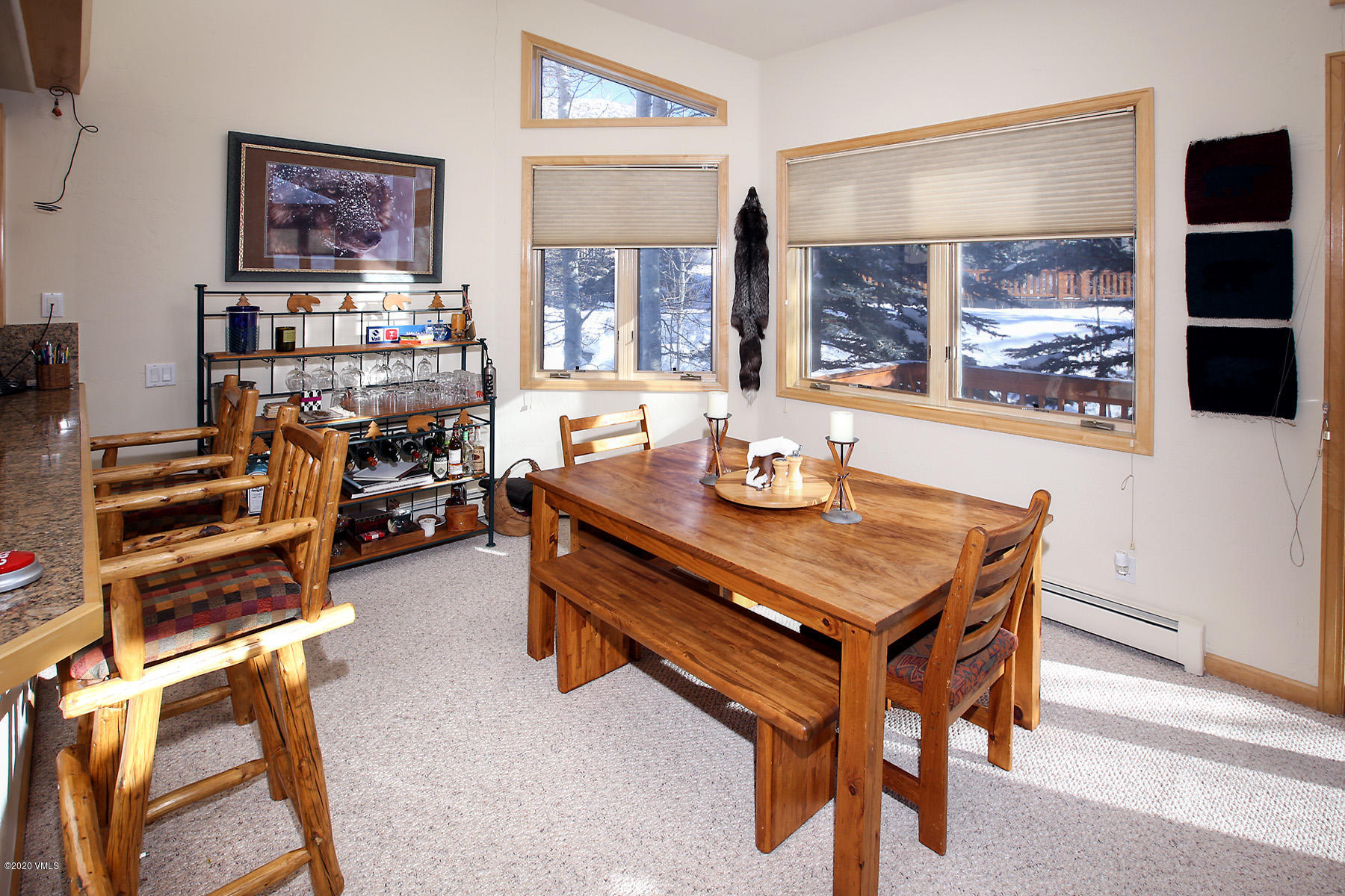 1890 Lions Ridge Loop, Unit 12 Vail, CO 81657 - Photo 4 of 18 1890_lions_ridge_loop_12_dining