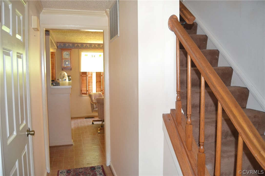 9632 Benbow Road North Chesterfield, VA 23235 - Photo 2 of 23 Gallery Image 2
