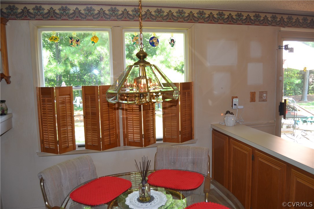 9632 Benbow Road North Chesterfield, VA 23235 - Photo 9 of 23 Gallery Image 9