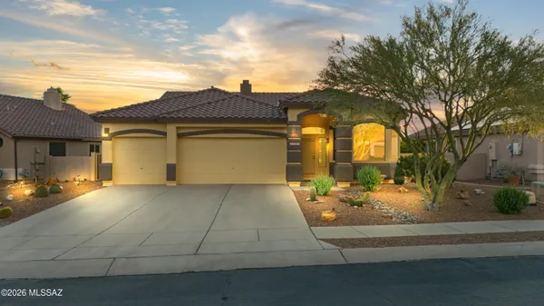 $459,900 | 2487 East Big View Drive, Oro Valley, AZ 85755