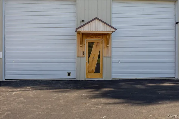 $1,450,000 | 6687 Beach Road, Camillus, NY 13209