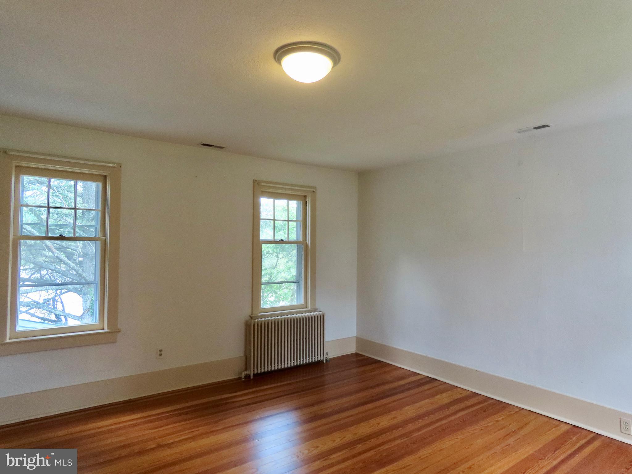 262 Main Street Washington, VA 22747 - Photo 16 of 30 Second Bedroom