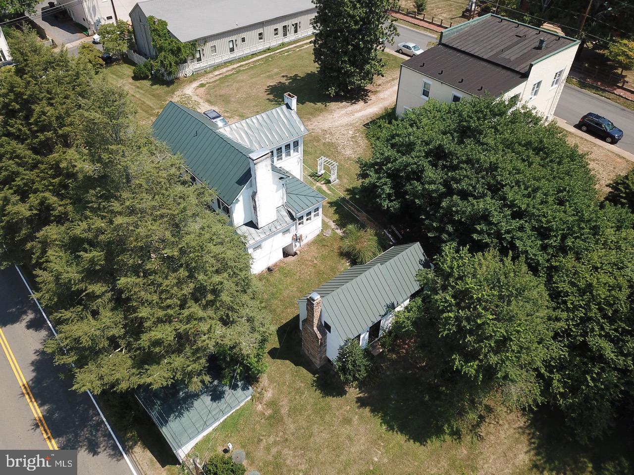 262 Main Street Washington, VA 22747 - Photo 30 of 30 Aerial of the property in the Town of Washington