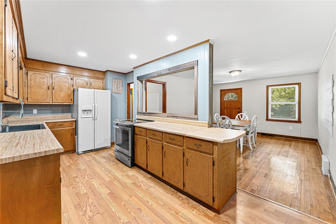 627 Doyle Street Westminster, SC 29693 - Photo 5 of 29