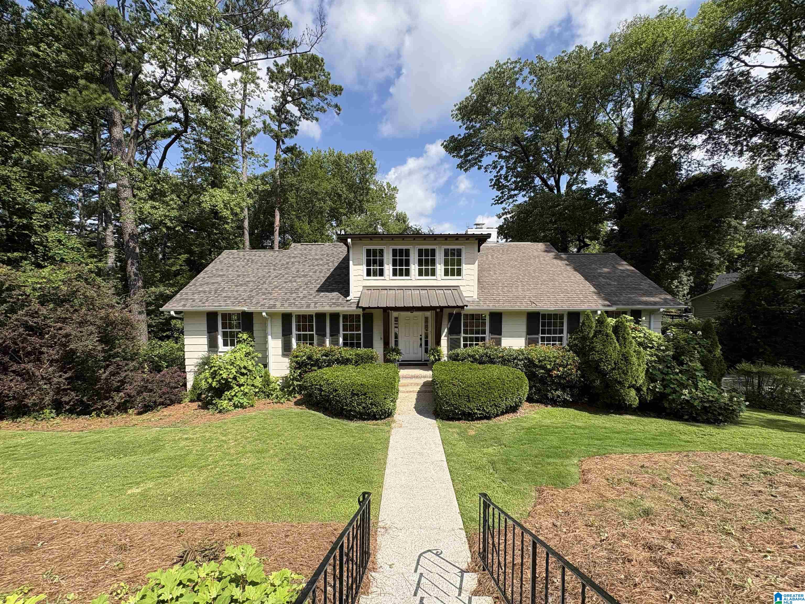 1624 Ridge Road Birmingham, AL 35209 - Photo 2 of 60