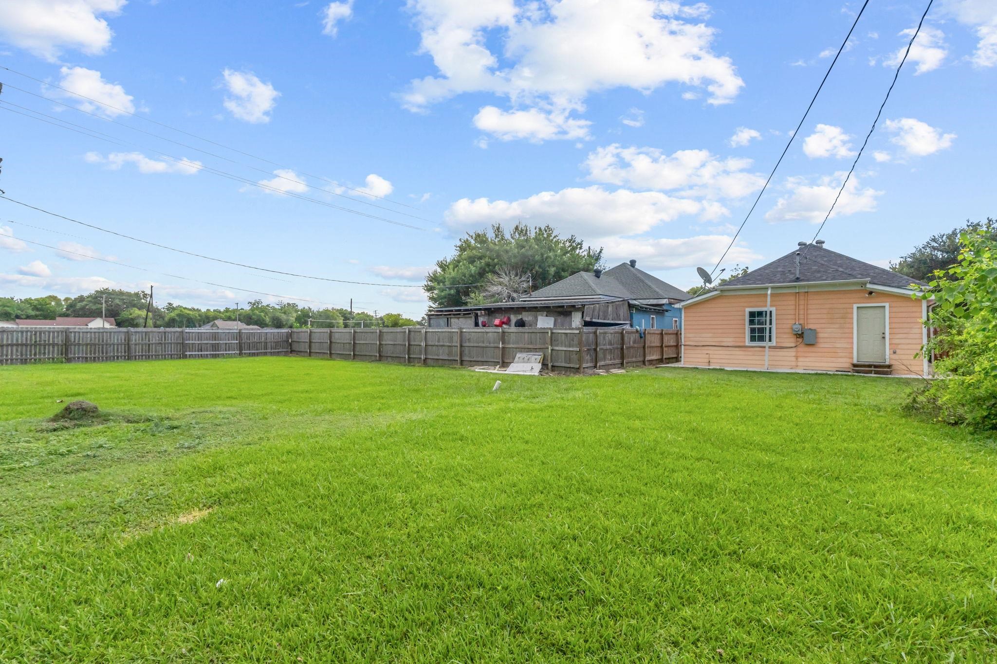 341 12th Street Port Arthur, TX 77640 - Photo 16 of 18
