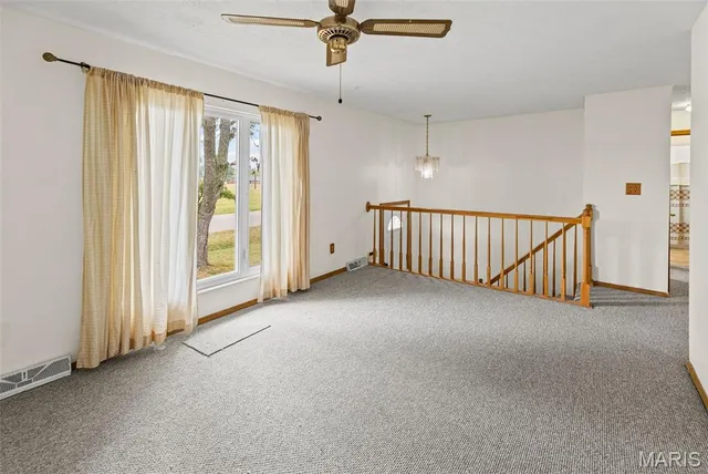 $159,900 | 223 Bachman Lane, Godfrey, IL 62035