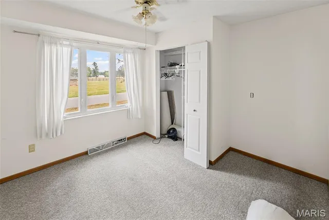 $159,900 | 223 Bachman Lane, Godfrey, IL 62035