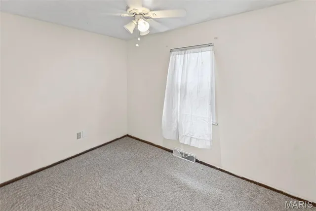 $159,900 | 223 Bachman Lane, Godfrey, IL 62035