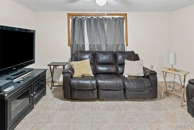 $159,900 | 223 Bachman Lane, Godfrey, IL 62035