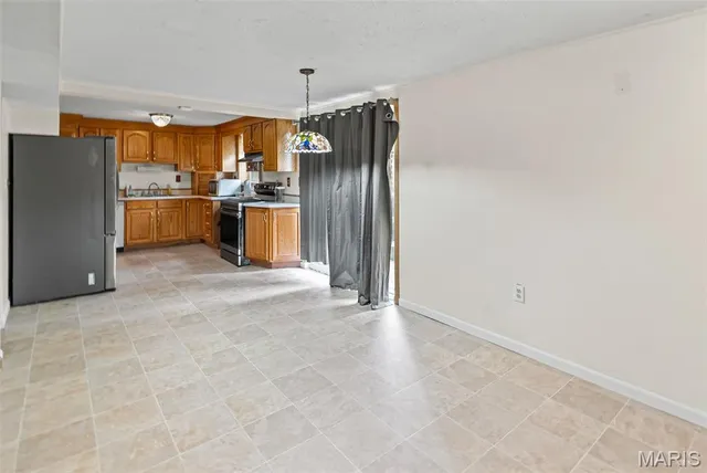 $159,900 | 223 Bachman Lane, Godfrey, IL 62035