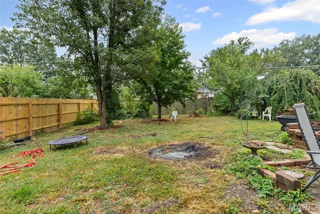 $159,900 | 223 Bachman Lane, Godfrey, IL 62035