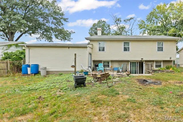 $159,900 | 223 Bachman Lane, Godfrey, IL 62035