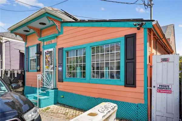 $2,750 | 1119 Marigny Street, New Orleans, LA 70117